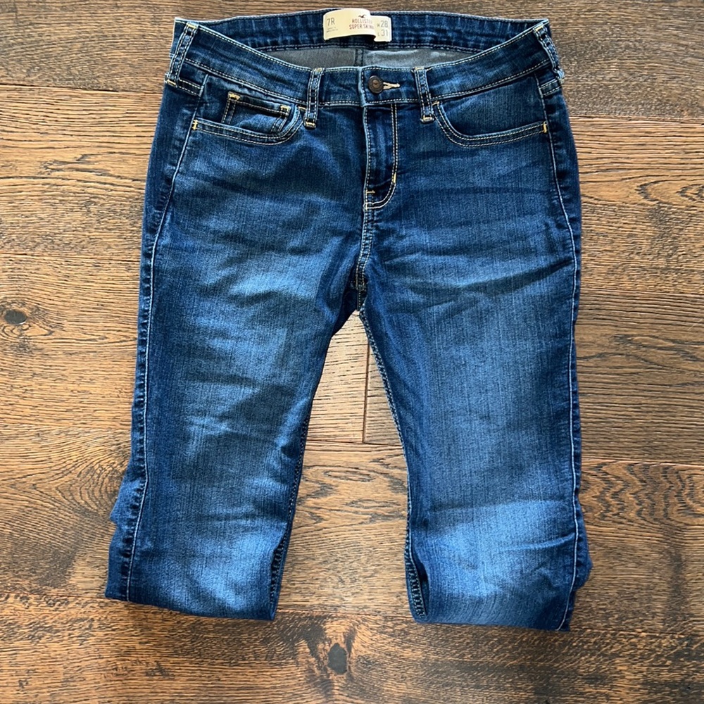 Hollister dark blue jeans
